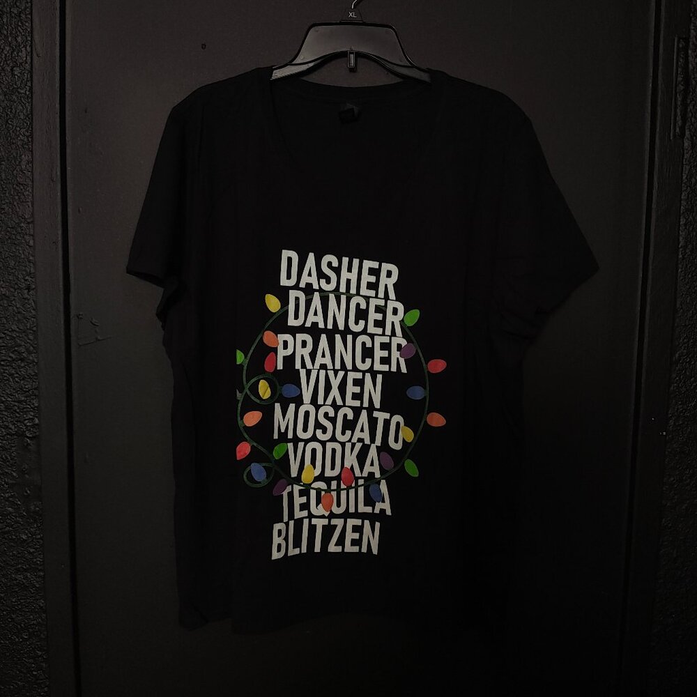 Christmas Reindeer Alcohol Names T-Shirt - Dasher Dancer Prancer Vixen Moscato V